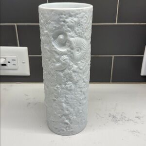 Vintage AK Kaiser MCM Op Art Deco White Biscuit Porcelain Vase Germany, 1970s